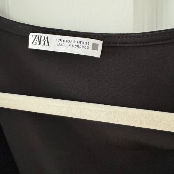 Zara - Picture 2 of 2